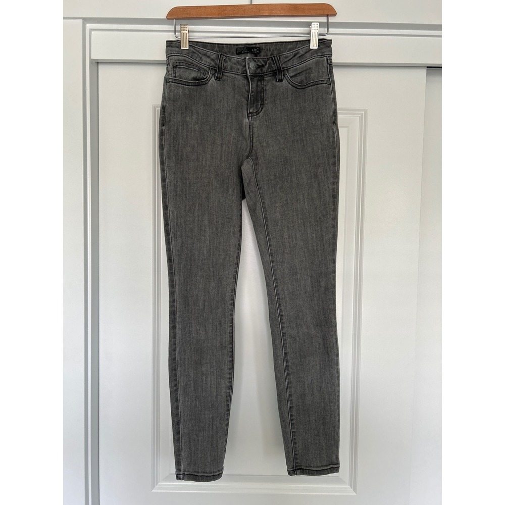Prana Kara Skinny Jeans Womens 4/27 Short Grey Denim Mid Rise Pants